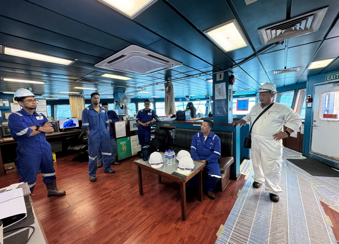 Synergy Aurora Vessel